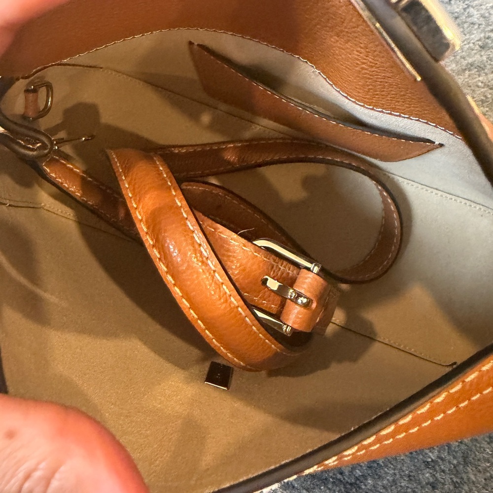 Toteme T lock Leather Clutch - Picture 4 of 5